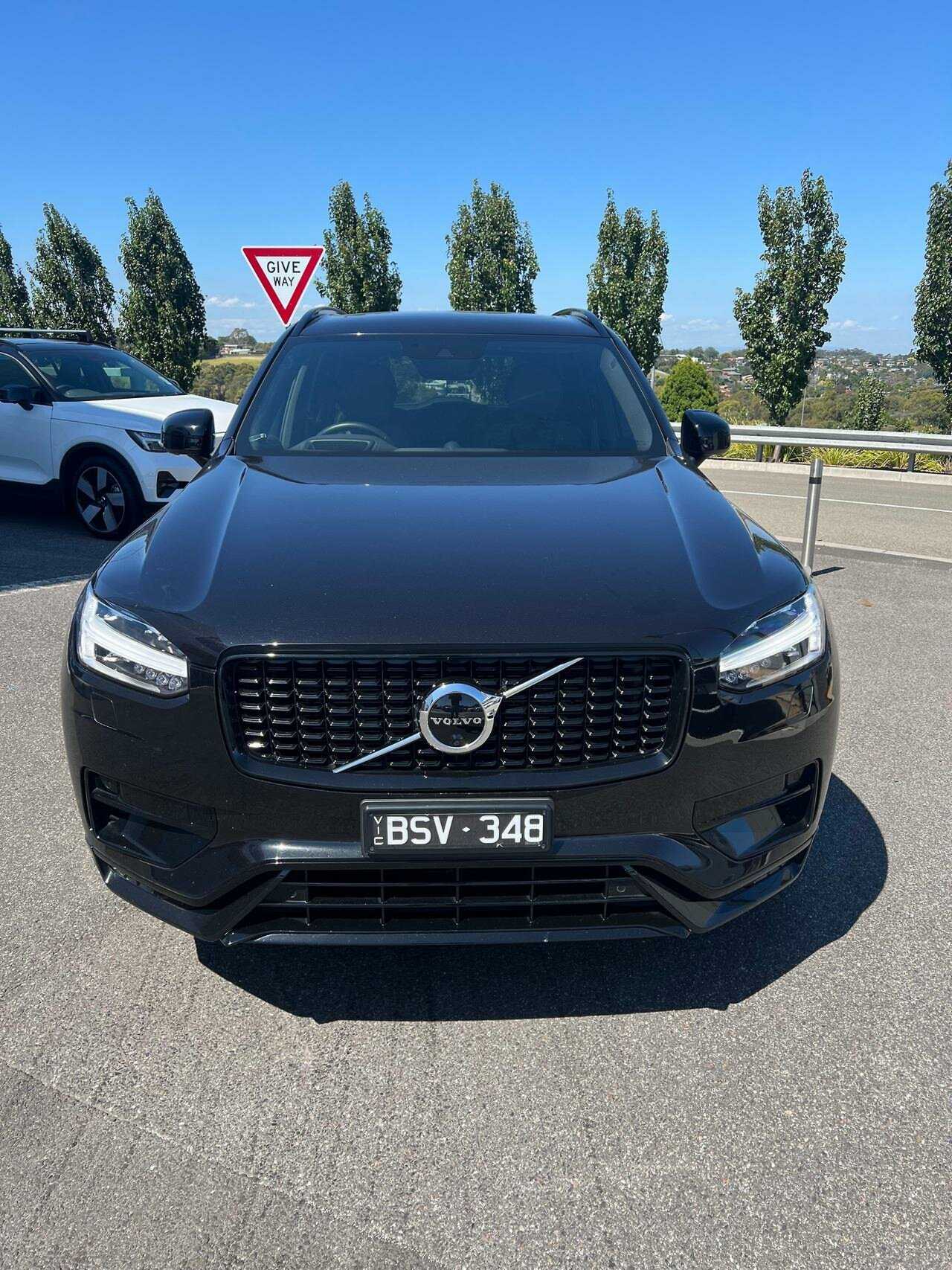 Volvo  XC90 R-Design, B6 AWD mild hybrid, 7 Seats