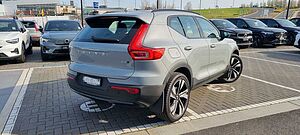 Volvo  XC40 Ultimate, B4 AWD Mild hybrid, Petrol, Dark