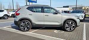 Volvo  XC40 Ultimate, B4 AWD Mild hybrid, Petrol, Dark