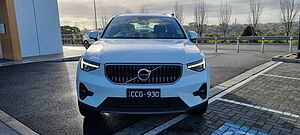 Volvo  XC40 Ultimate, B4 Mild Hybrid, Petrol, Bright